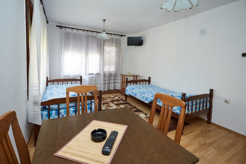 Apartman A :: Smeštaj Rakić
